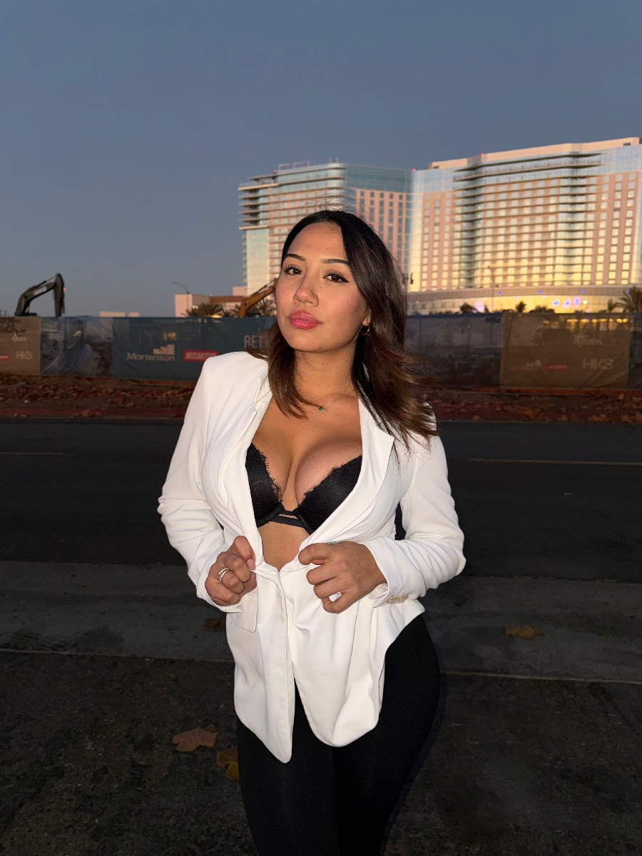 Take a pause and enjoy Ali Cruz — streaming from Sapporo