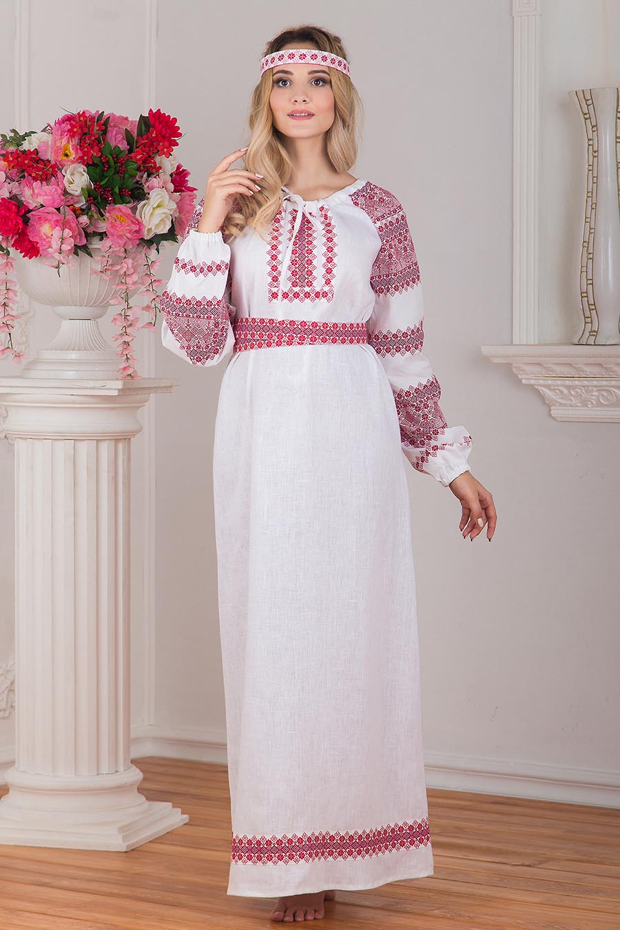 Women in Slavic costumes in Sapporo