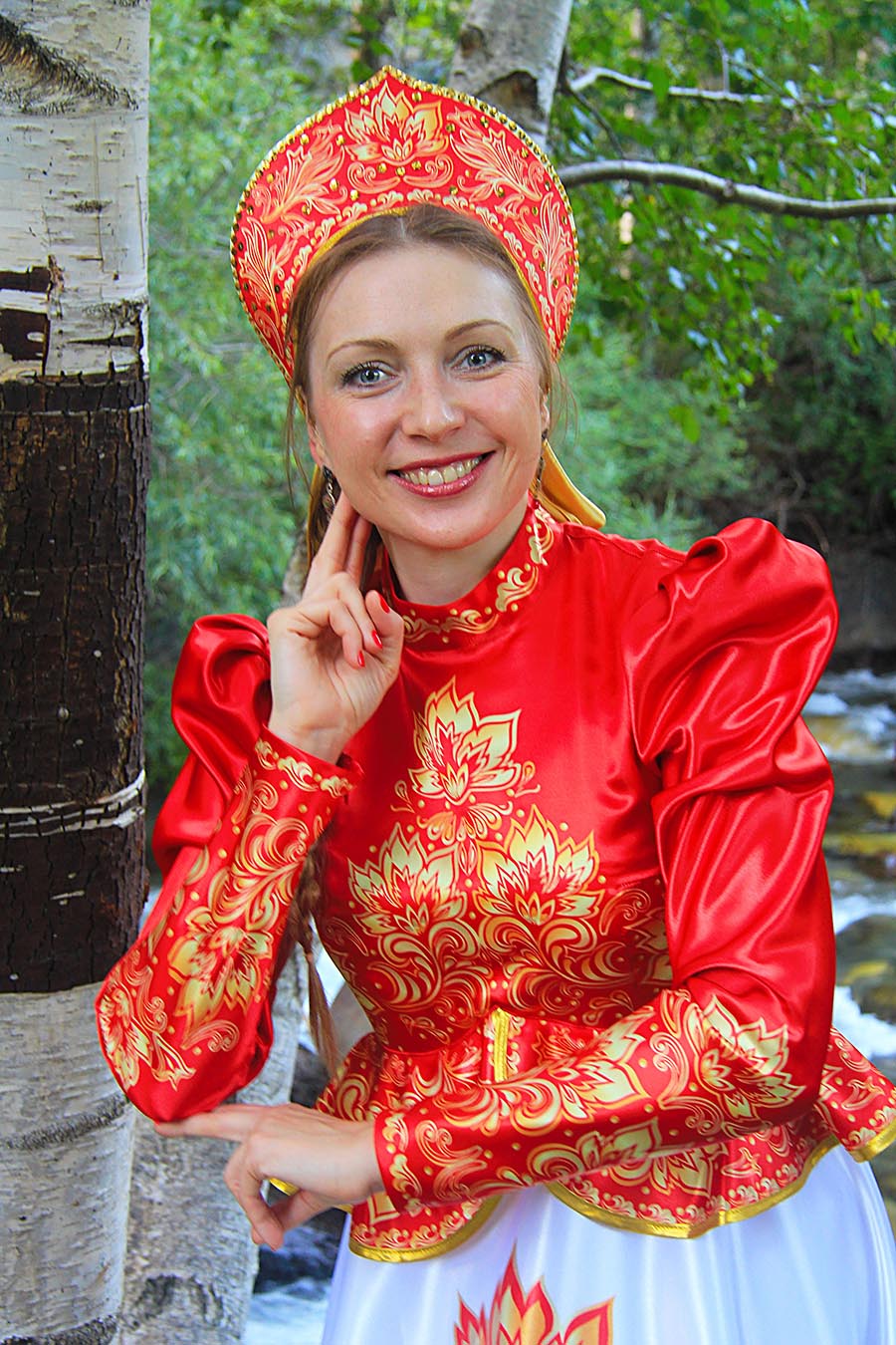 Women in Slavic costumes in Sapporo