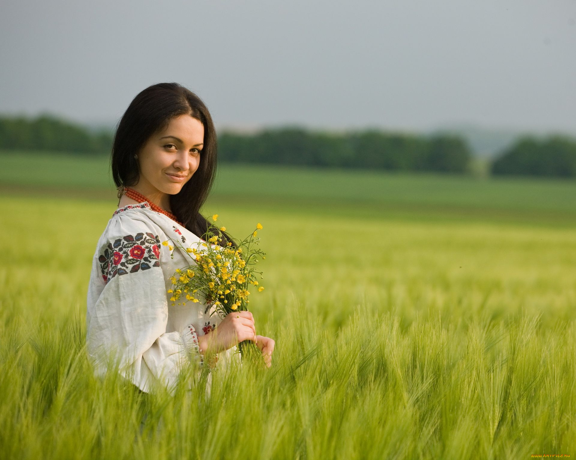 Women in Slavic costumes in Sapporo