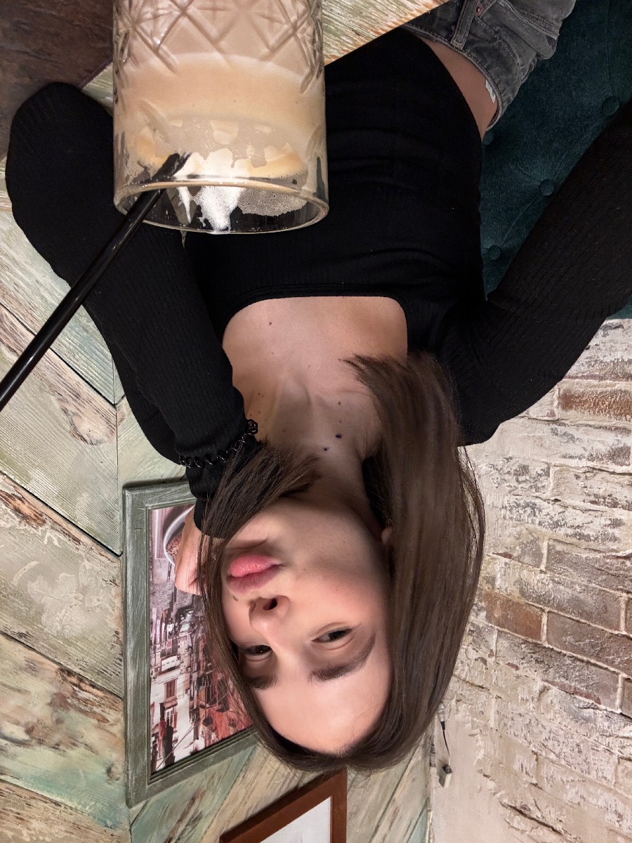 Fresh photos, fresh mood — Tina online in Sapporo